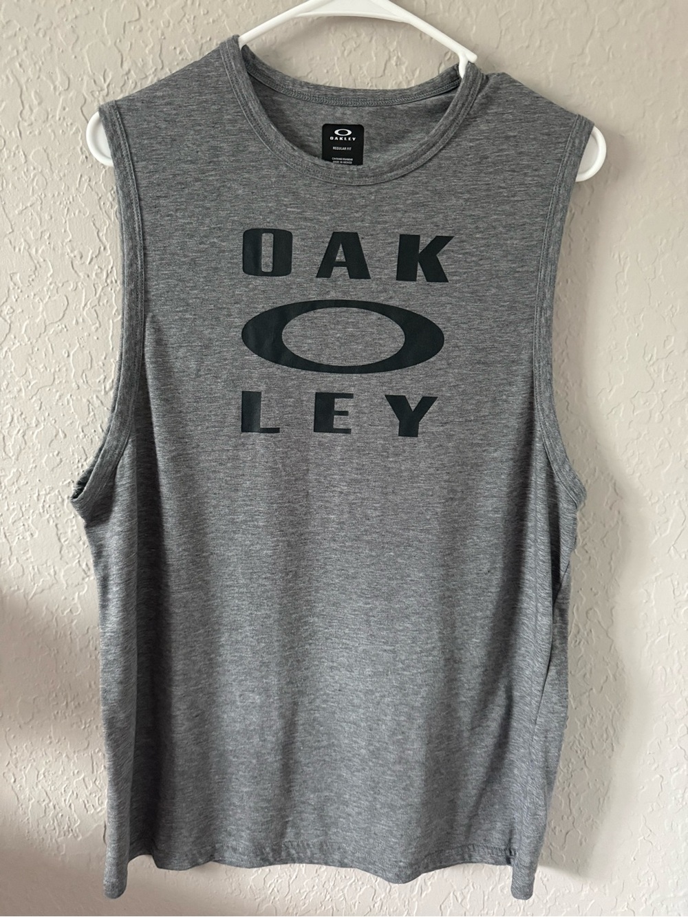 Oakley Heather Gray Logo Sleeveless Tank Men’s Large